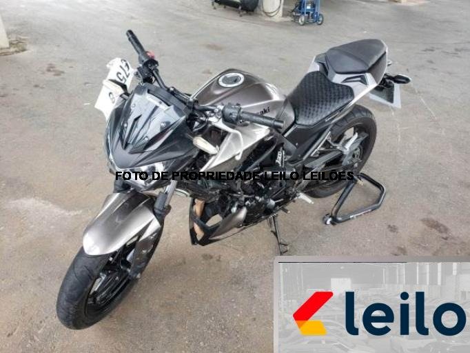 KAWASAKI Z300 1818