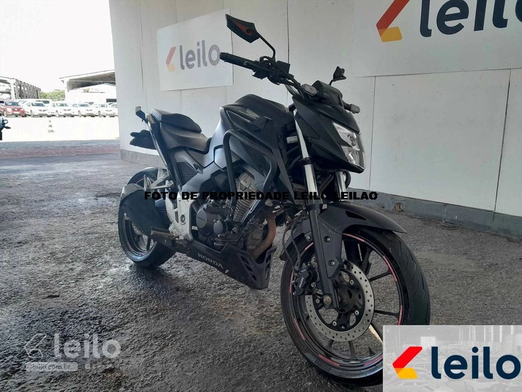 HONDACB 300F TWISTER CBS