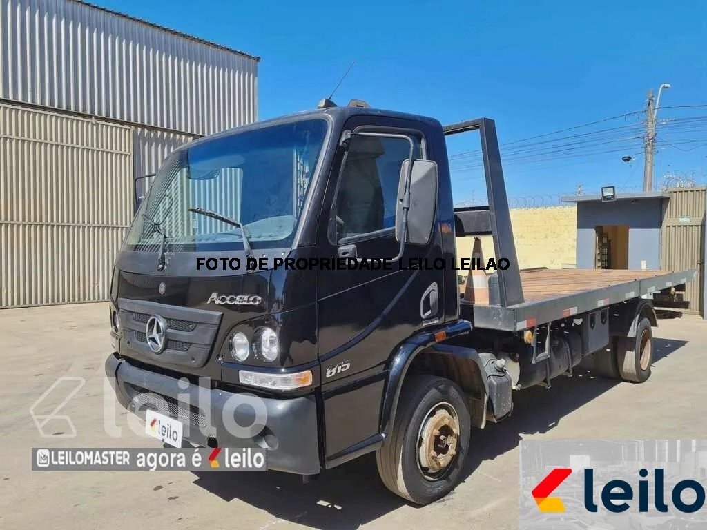 MERCEDES-BENZ ACCELO 815